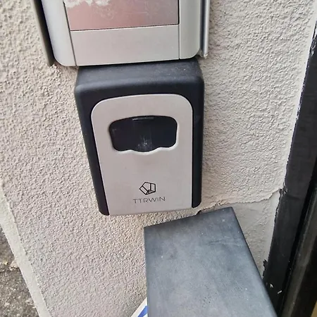 Fenice アパート *